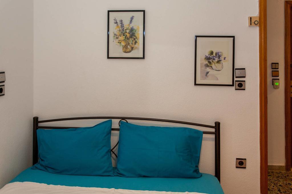 Apartment Froso On The Beach Rethimnon Buitenkant foto